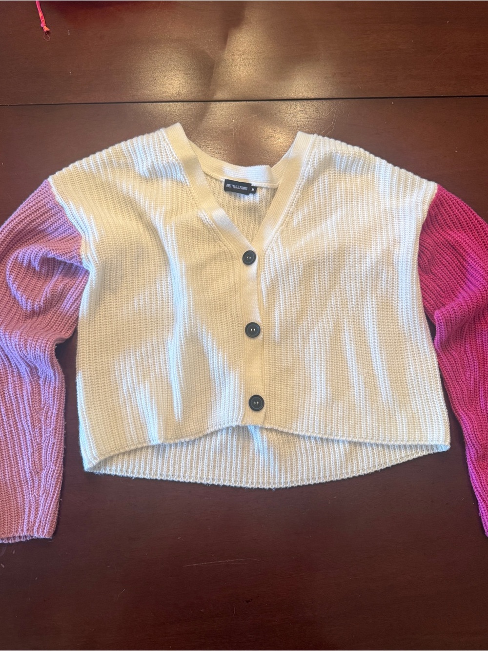 PrettyLittleThing White Cropped V-Neck Cardigan with Pink Colorblock Sleeves